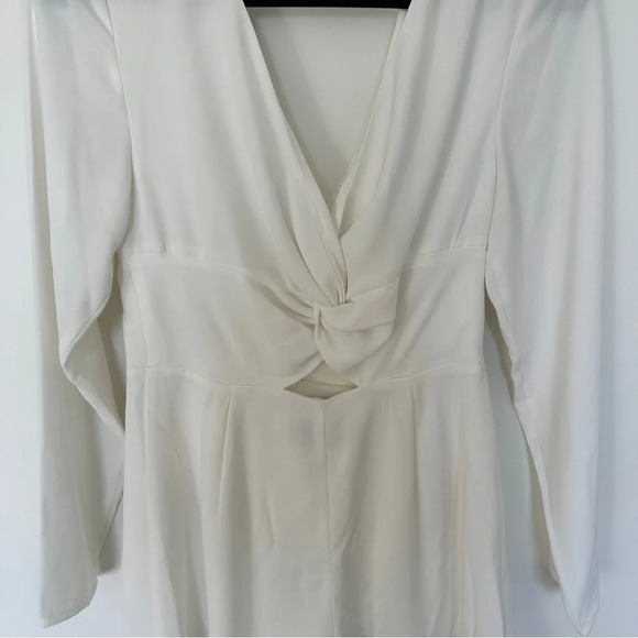 *NWT* FINDERS KEEPERS | Rae Romper Ivory | M - Picture 4 of 16